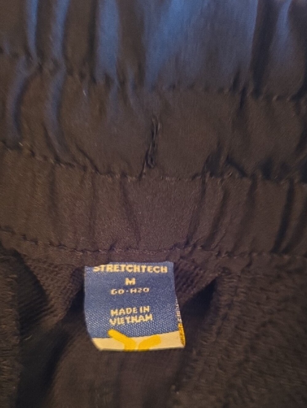 Old Navy Black Athletic Drawstring Shorts - Picture 2 of 4